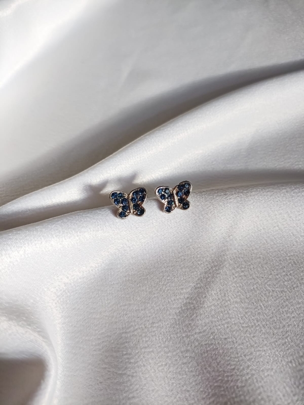 Brinco borboleta de strass azul