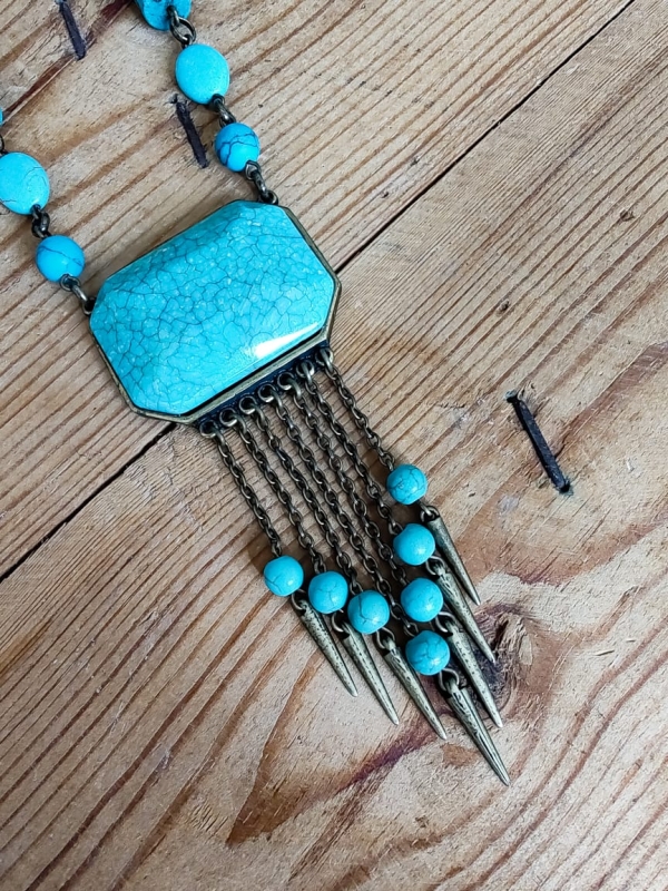 Colar Boho Longo Turquesa com Pingente Étnico - Imagem 3