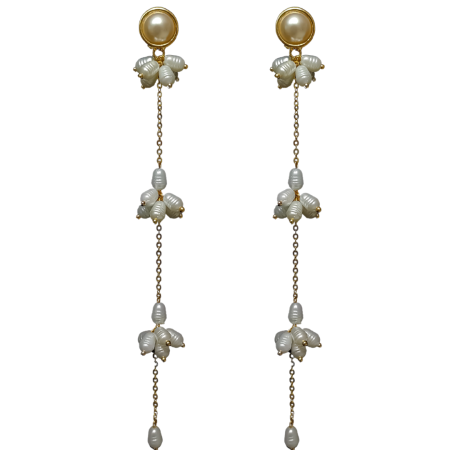 Brinco longo dourado com cascata de pérolas em design delicado e elegante.