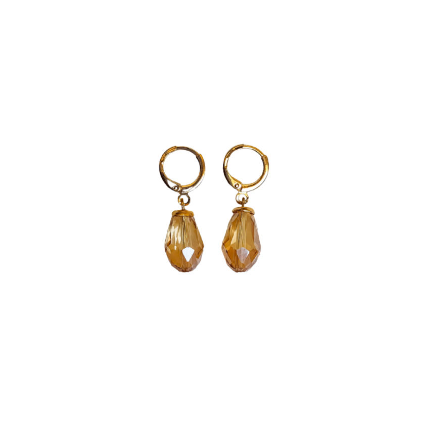 Brinco dourado com cristal em tom dourado facetado.