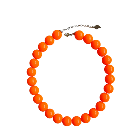 Colar de esferas laranjas com acabamento polido e fecho metálico